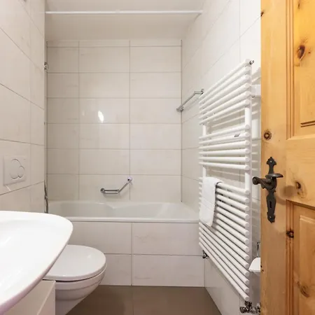 Charming Studio Facing Piz Rosatsch St. Moritz Exterior photo