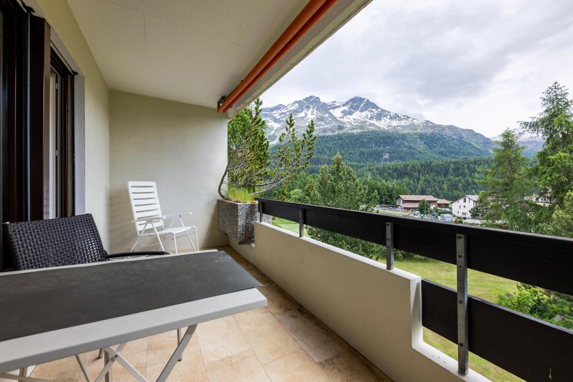 Charming Facing Piz Rosatsch Apartamento São Moritz